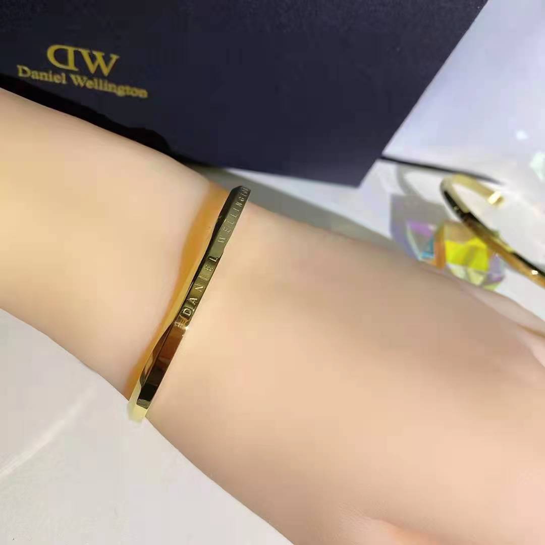 Double Loop Bracelet