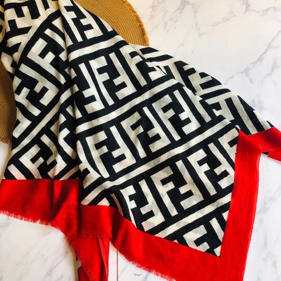 F E N D I - Scarf