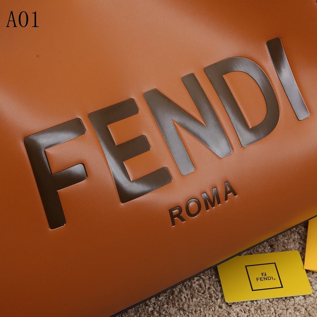 F e n d I peekaboo 42cm