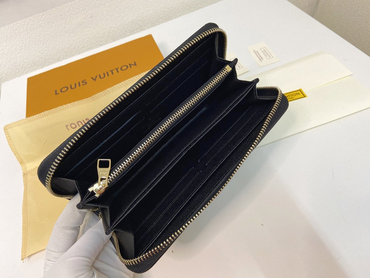 Black retro flower wallet